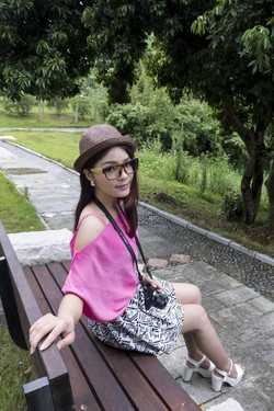 青草久草应用主界面展示