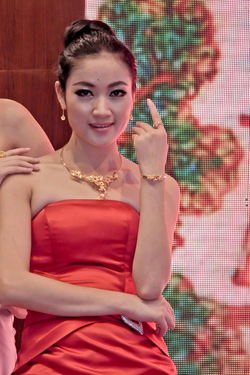 青草久草下载二维码