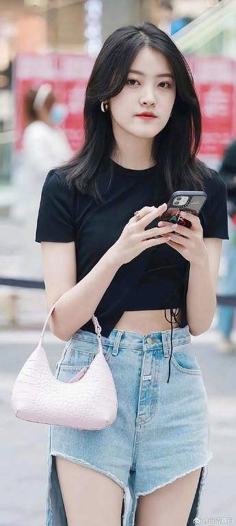 青草久草人妻专区